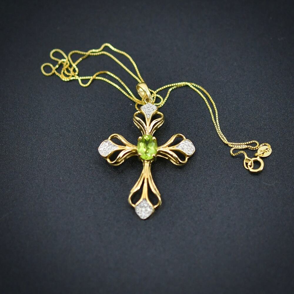 Vintage 14K Yellow Gold Peridot Accent Cross Pendant Necklace 16" Italy 4.84g